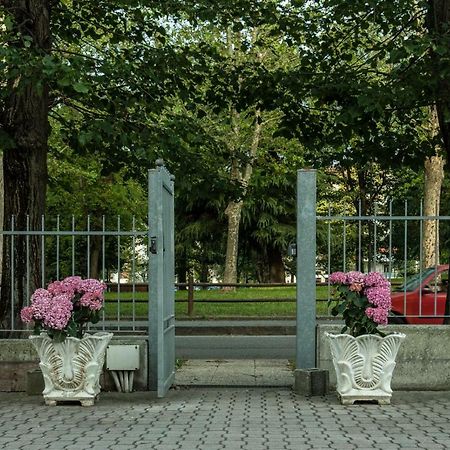 Hotel Davide Риволи Екстериор снимка