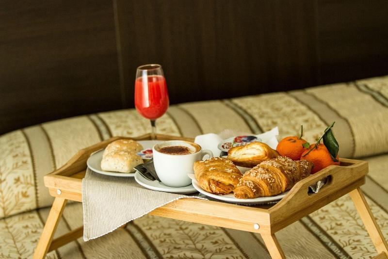 Hotel Davide Риволи Екстериор снимка