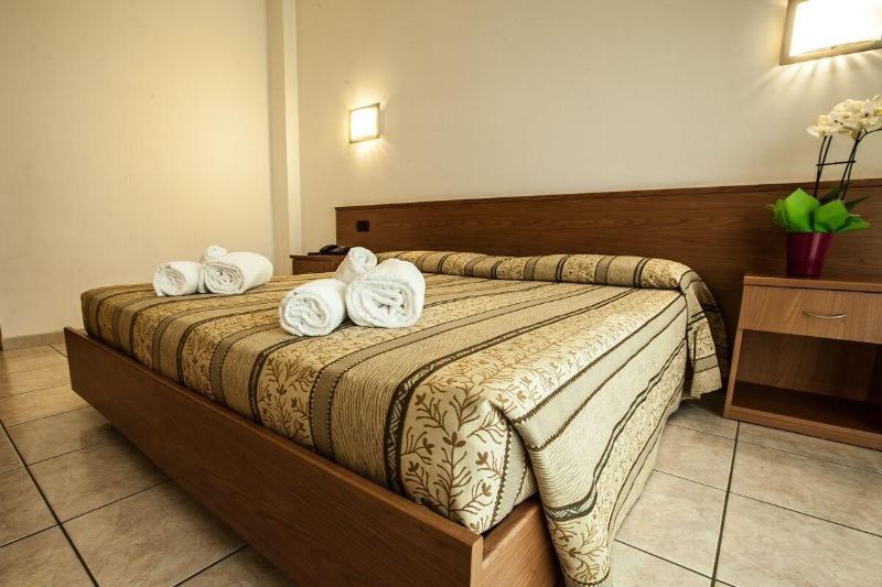 Hotel Davide Риволи Екстериор снимка